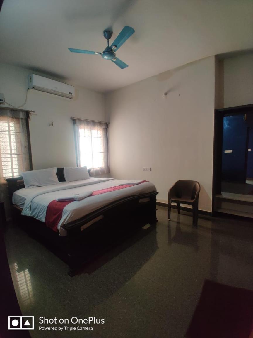 Nandan Home Stay Mysore Luaran gambar